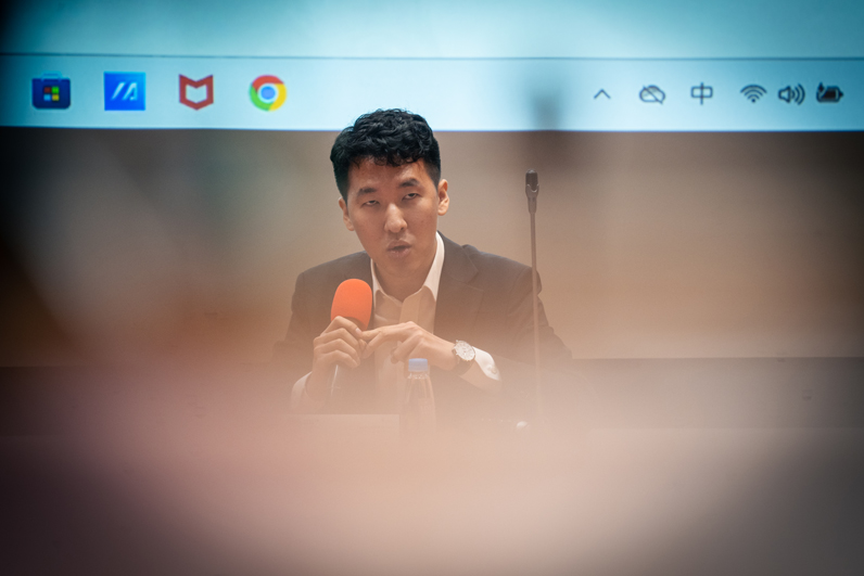 楊虔豪說，台灣有人提倡的「等距外交」，與孫石熙的「第三軸心」論點相似，均主張應該跟美國和中國都保持相同距離的互動。（王崴漢攝影）
