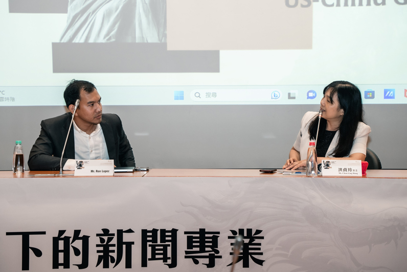最後,開放與會者提問,羅恩.洛培茲(Ron Lopez)接受洪貞玲提問。(王崴漢攝影) 最後,開放與會者提問,羅恩.洛培茲(Ron Lopez)接受洪貞玲提問。(王崴漢攝影)