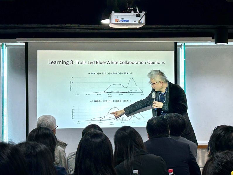 杜奕瑾表示，有特定協同團體，在選舉期間操作藍白合議題。（特約記者宋思彤攝）