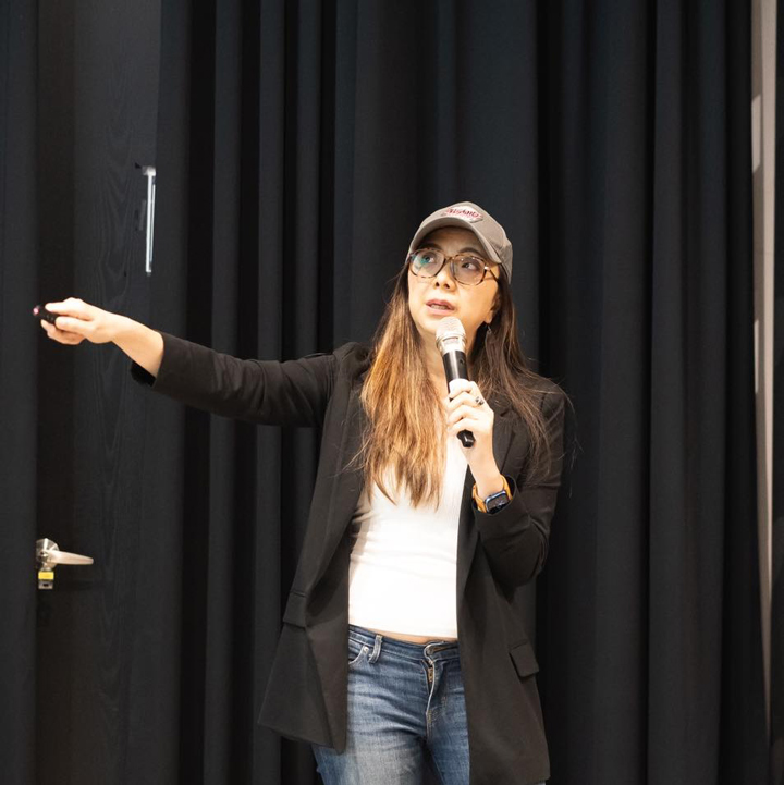 李雪莉說，《報導者》堅持做新聞的方法及態度，專注於深度報導，讓記者不再受制於點閱率。（照片由政大傳院Media Talks提供）