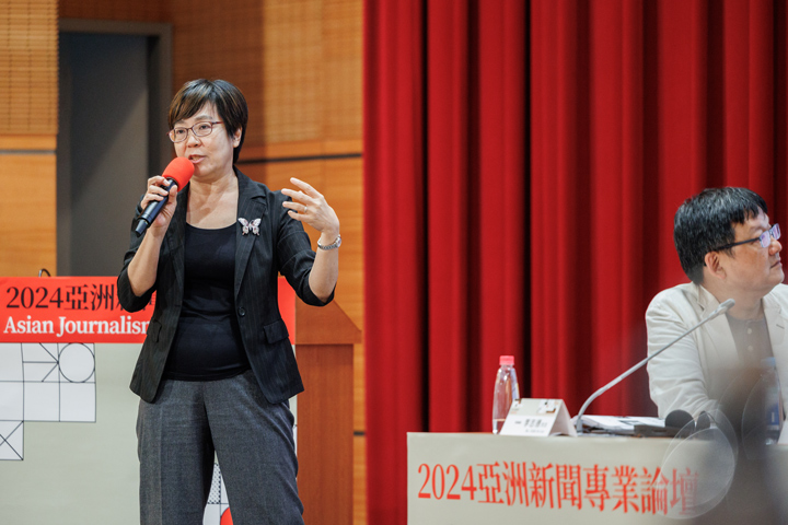 邱家宜分享台灣事實查核中心在大選期間的闢謠與查核工作。(特約攝影鄭宇辰攝) 邱家宜分享台灣事實查核中心在大選期間的闢謠與查核工作。(特約攝影鄭宇辰攝)