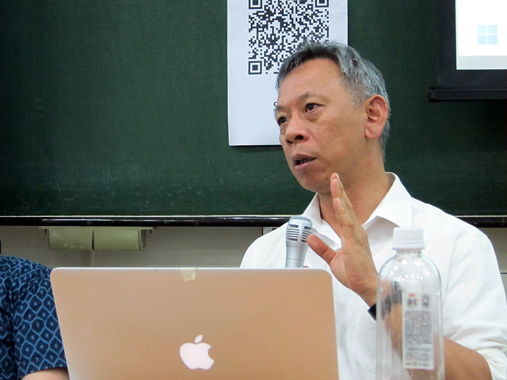 鍾宜杰重申,新聞照片就是新聞照片,AI就是AI,不應該也不能夠相互取代。(特約記者陳洧農攝) 鍾宜杰重申,新聞照片就是新聞照片,AI就是AI,不應該也不能夠相互取代。(特約記者陳洧農攝)