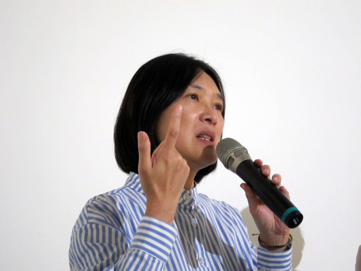 楊惠君語調沉穩,富學者氣息,與《報導者》的理想性格隱然相符。(特約記者陳洧農攝) 楊惠君語調沉穩,富學者氣息,與《報導者》的理想性格隱然相符。(特約記者陳洧農攝)