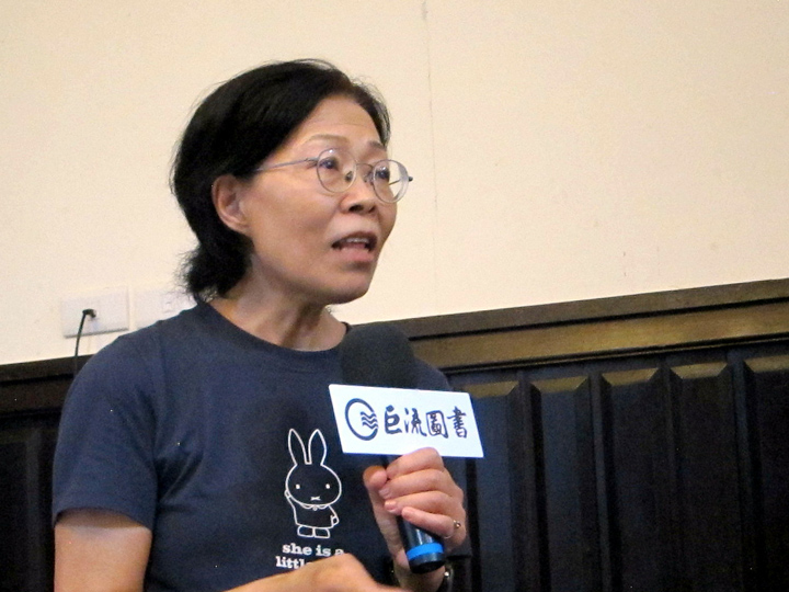 朱淑娟半開玩笑說，抗爭非常辛苦，如果發生在她身上，她可能就不抗爭了。（特約記者陳洧農攝）