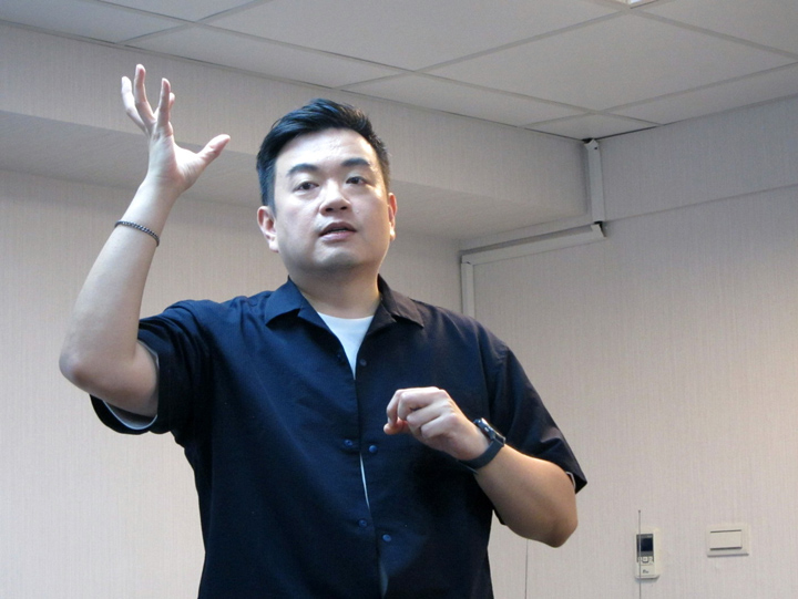 廖健翔表示，隨著時代演進，法律對於新聞創作的自由度確實越來越限縮。（特約記者陳洧農攝）