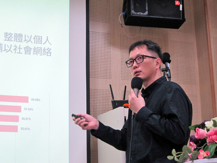 謝吉隆指出,由於會直接造成經濟上的損害,「詐騙」類的不實訊息已成為民眾最為關注的類別。(特約記者陳洧農攝) 謝吉隆指出,由於會直接造成經濟上的損害,「詐騙」類的不實訊息已成為民眾最為關注的類別。(特約記者陳洧農攝)