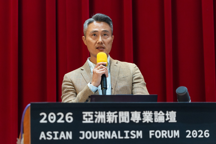 朴柱炫在韓聯社的AI戰略團隊擔任重要領導角色,主導包括數位轉型、以及推動機構邁向AI驅動新聞生產的整體轉型。(蔡昕翰攝) 朴柱炫在韓聯社的AI戰略團隊擔任重要領導角色,主導包括數位轉型、以及推動機構邁向AI驅動新聞生產的整體轉型。(蔡昕翰攝)