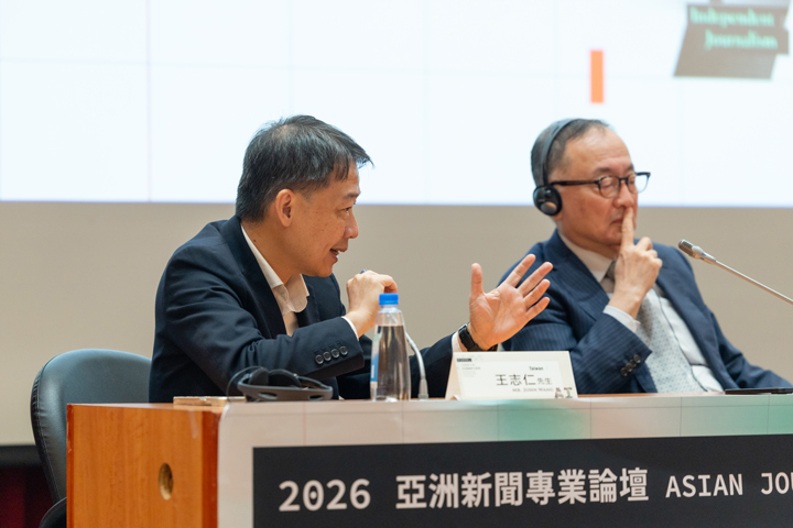 王志仁指出政府責無旁貸，應扮演媒體後盾，為弱勢媒體向科技平台談判。（蔡昕翰攝）