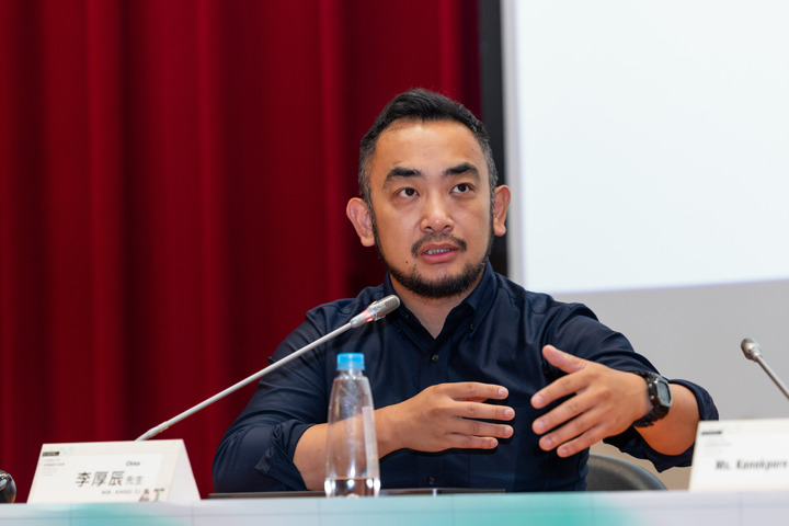 李厚辰回應與會者提問指出，AI 在認知作戰中削弱社會信任。（蔡昕翰攝）