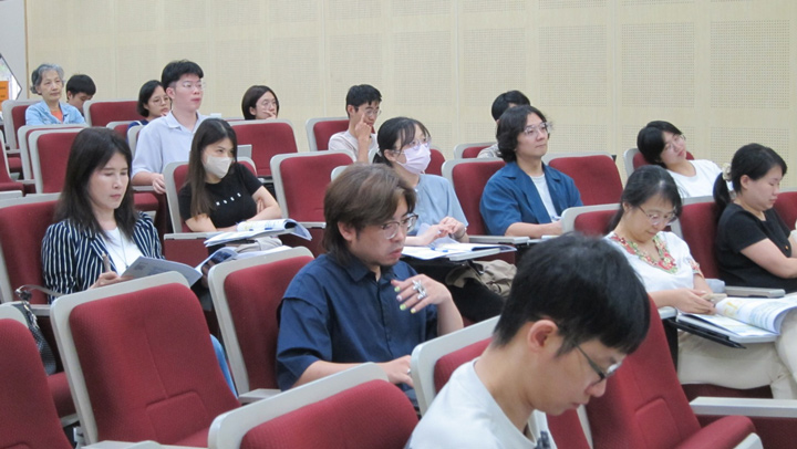 此次座談吸引許多媒體參與，包括央廣、原視、華視等。（特約記者陳洧農攝）
