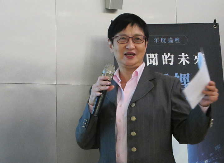屠乃瑋表示，從事新聞業，需要的是思辨能力。（特約記者陳洧農攝）