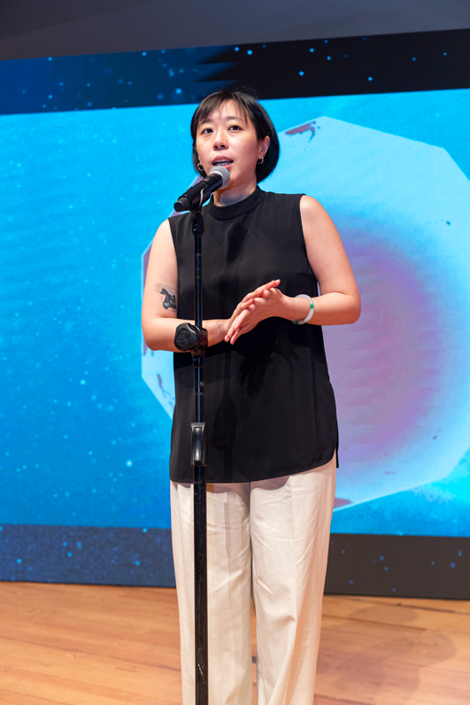 蔣宜婷發表得獎感言。