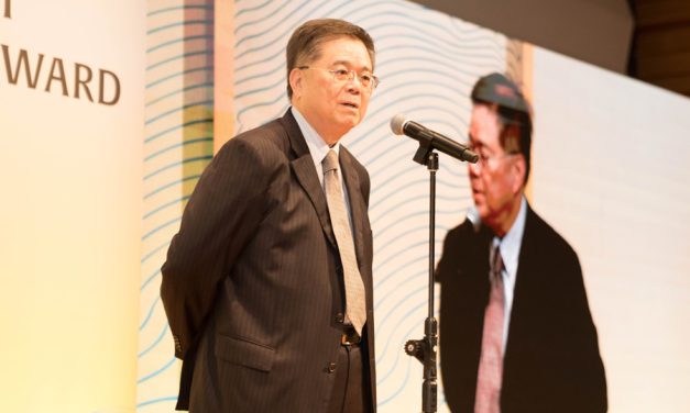 第22屆卓越新聞獎頒獎典禮｜好新聞淹沒在演算法資訊洪流中　新聞品質穩定才能與讀者建立信賴關係