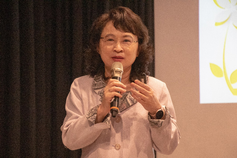 北藝大藝術行政與管理所教授劉蕙苓曾以華視研究員身分，參與華視的公共化之路。（特約記者郭宇璇攝）