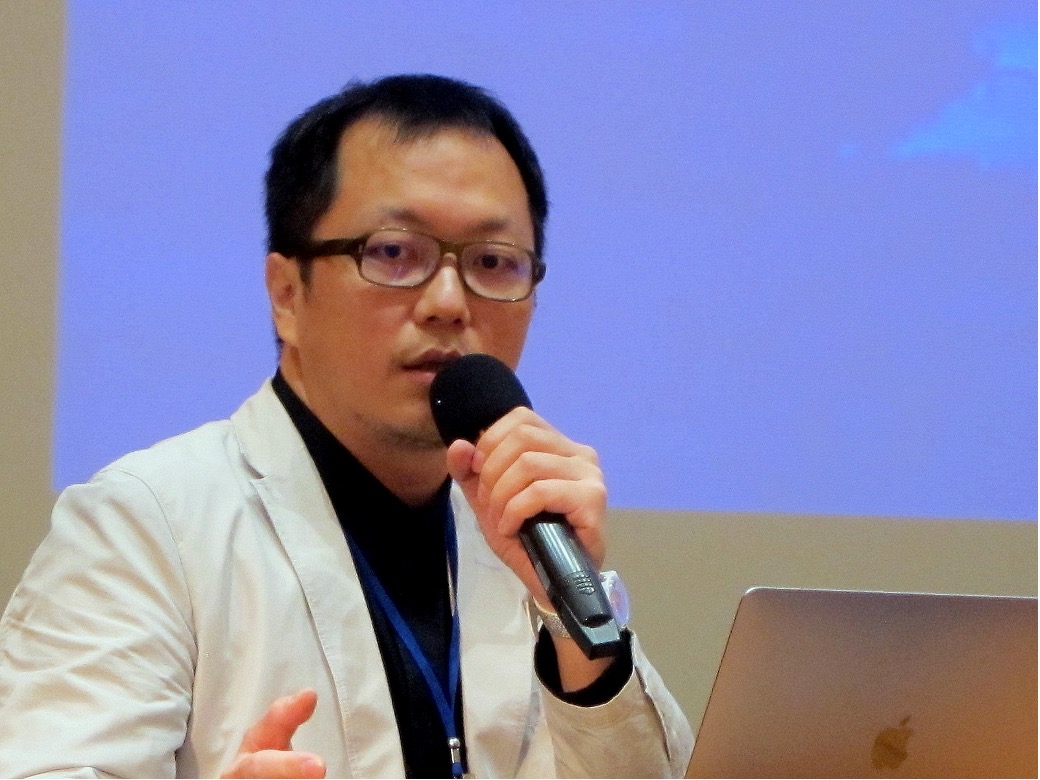 「你培育的人才不是一門課，而是要兩、三門課才能搞定。」謝吉隆說道。（陳洧農攝）