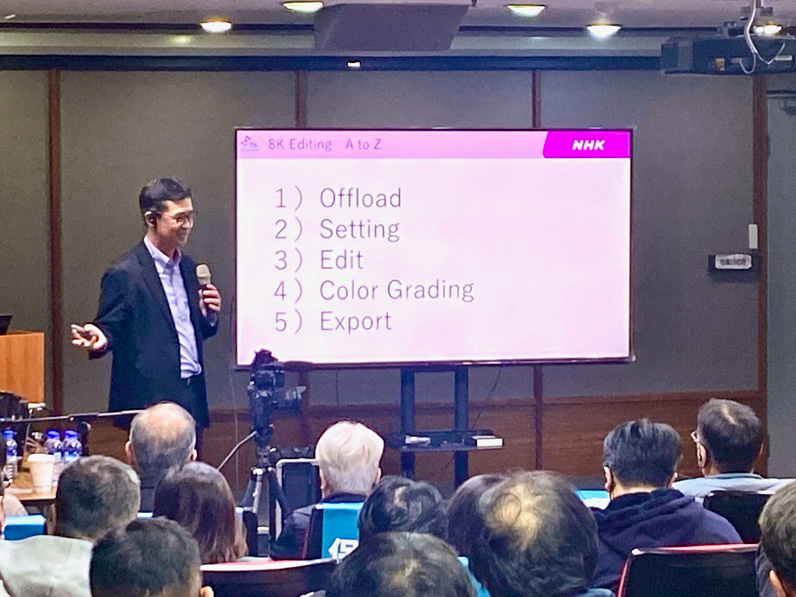 柴崎壯分享團隊在製作8K影片的步驟。（特約記者宋思彤攝）