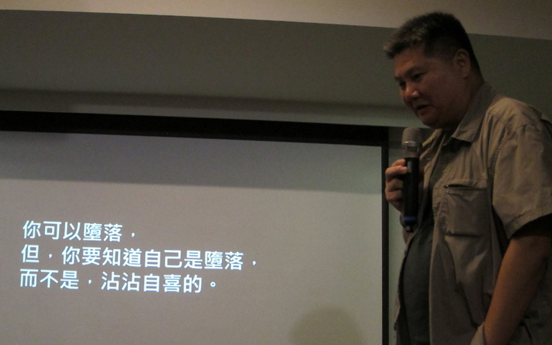談及當今的媒體環境，李惠仁感觸良多。（特約記者陳洧農攝）
