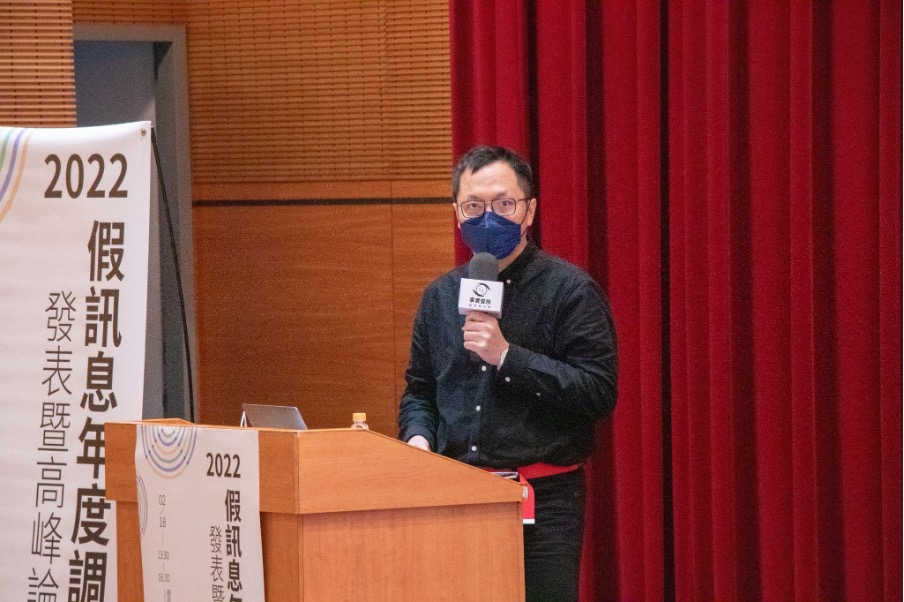 台大新聞所教授謝吉隆表示，在媒體素養教育推廣方面，高達94.2%的民眾認為需要透過教育或宣導，增進大眾的假消息辨識能力。（郭宇璇攝）