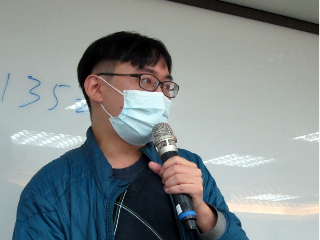疫情與陳抗下的職災與職業病 陳宗延說明,各種病痛都有可能跟職業有關,但是能不能被認定為職業病則需要透過不同層次的檢視。(陳洧農攝)