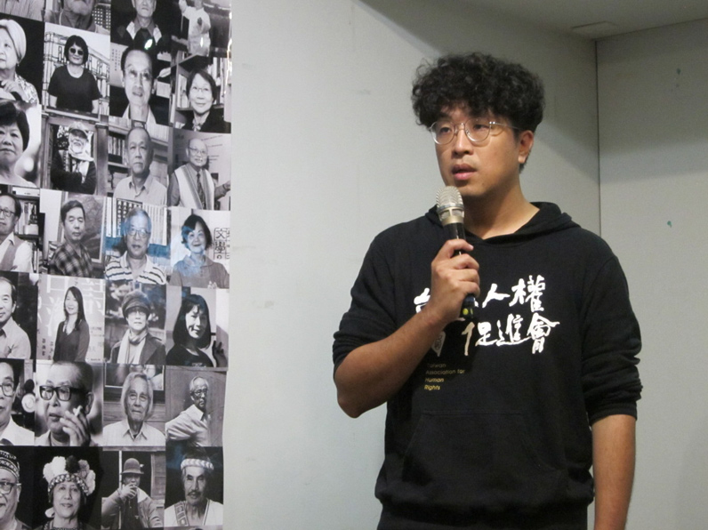 沈伯洋說，根據研究，在所謂的「中間選民」當中，有使用TikTok跟沒有使用的人，對中國的態度可說是天差地別。（特約記者陳洧農攝）